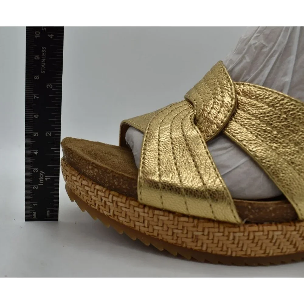 Sofft Womens Size 11 Clarissa Gold Leather‎ Wedge Sandals Shoes